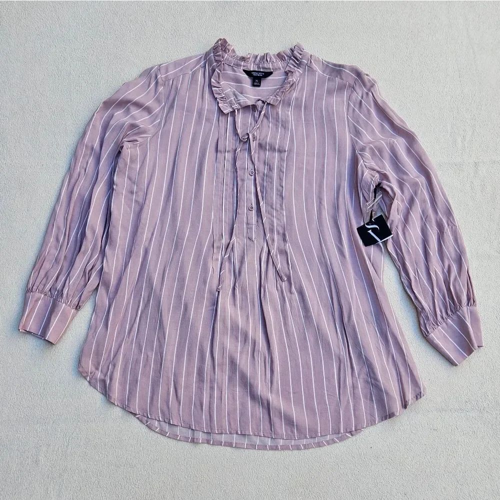 Simply Vera pink and white striped long sleeve blouse